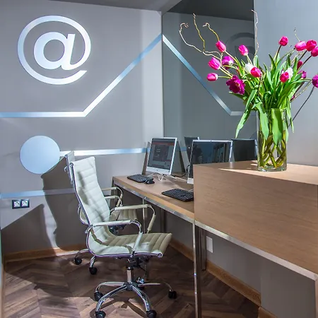 Western Premier Hills 4*