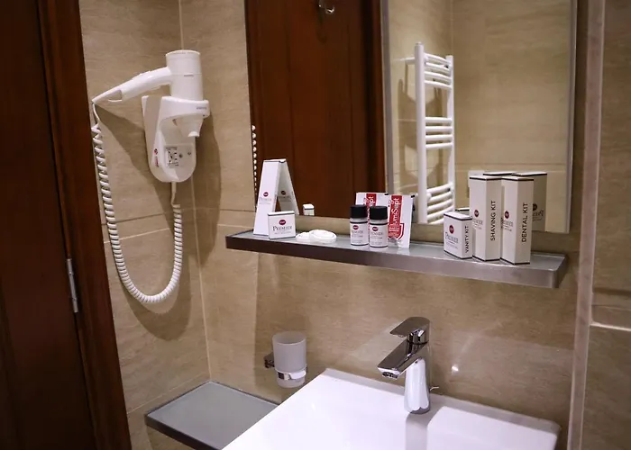 Western Premier Hills 4*