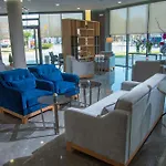 Western Premier Hills מלון