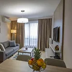 מלון Western Premier Hills 4*