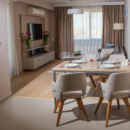 Western Premier Hills 4*