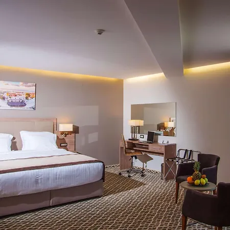 Hotel Western Premier Hills