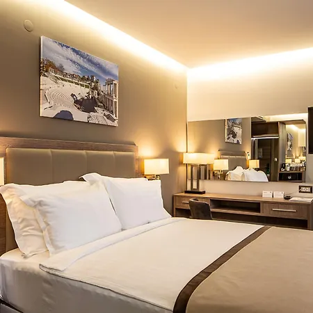 Western Premier Hills 4*