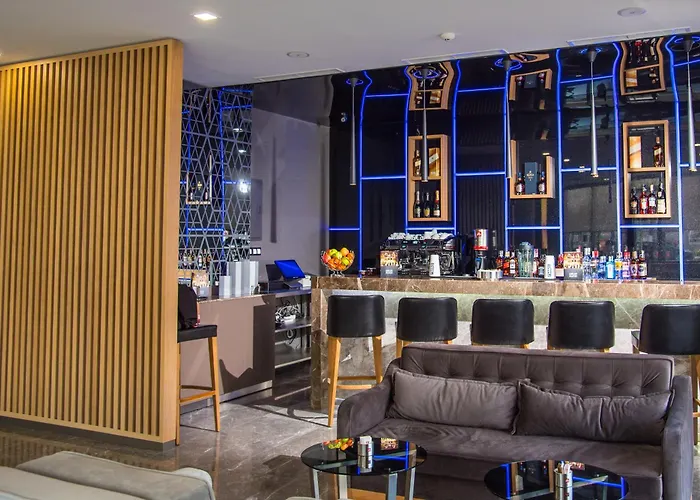 ホテル Western Premier Hills