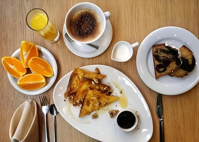 ホテル Western Premier Hills