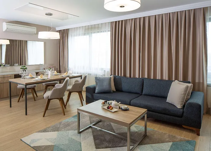 Western Premier Hills 4*